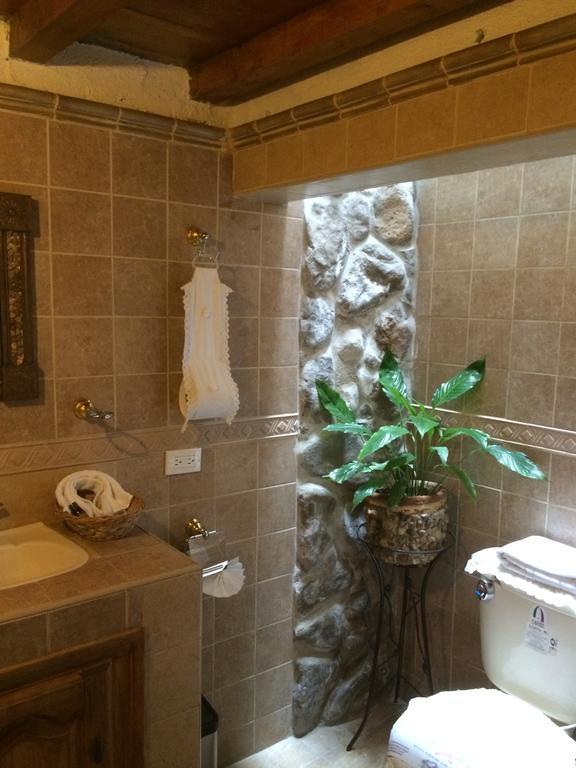Hotel Eden De Los Angeles Σαν Μιγκέλ ντε Αγιέντε Δωμάτιο φωτογραφία