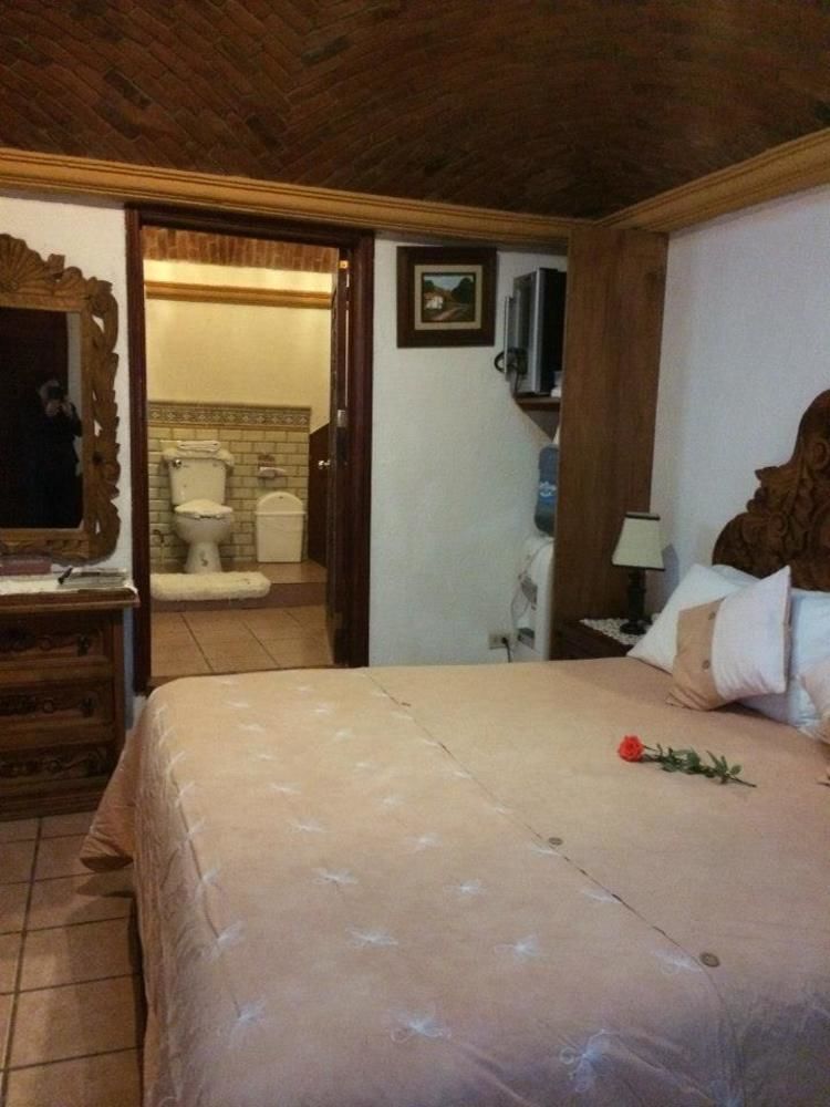 Hotel Eden De Los Angeles Σαν Μιγκέλ ντε Αγιέντε Εξωτερικό φωτογραφία