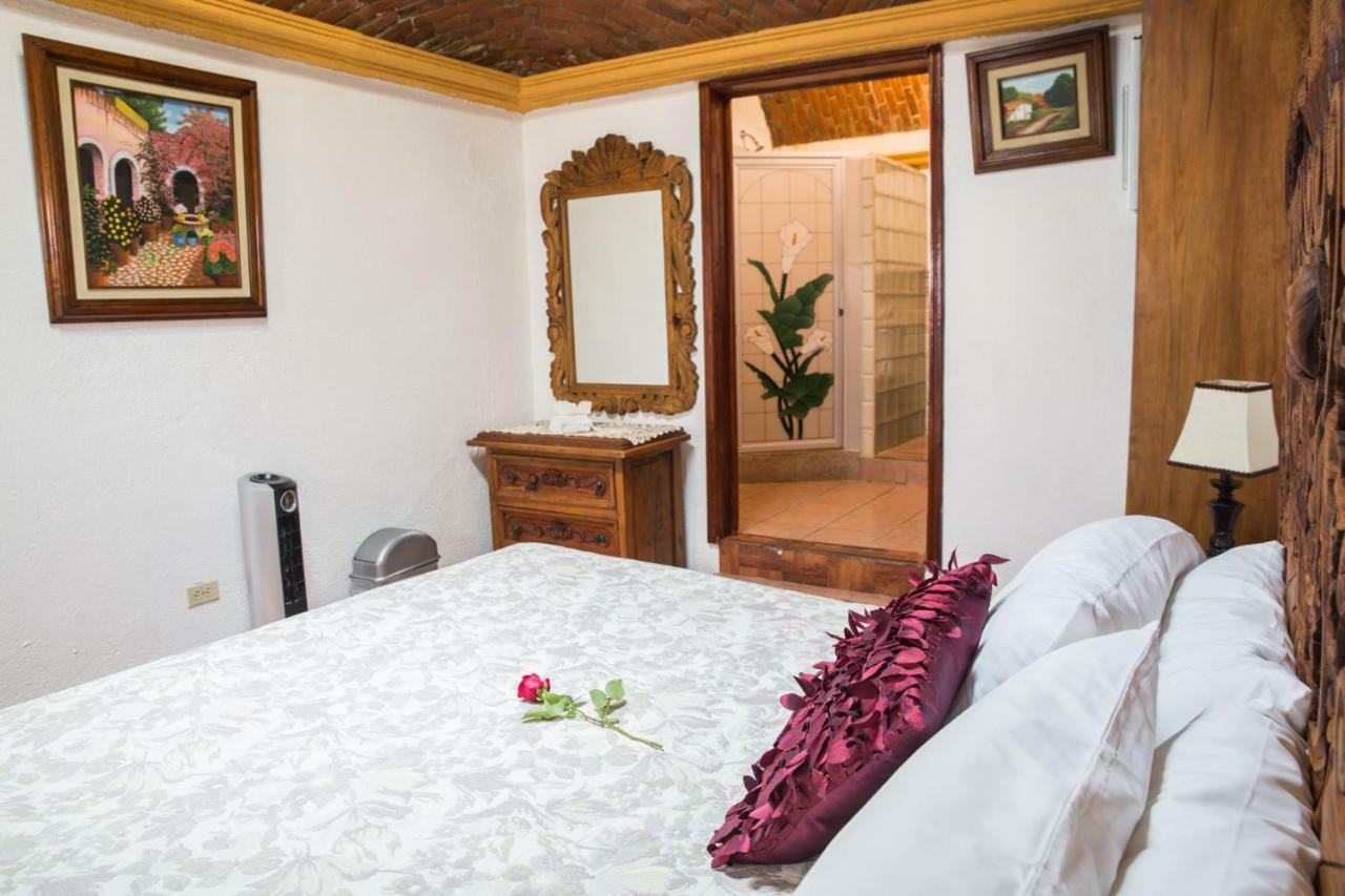 Hotel Eden De Los Angeles Σαν Μιγκέλ ντε Αγιέντε Εξωτερικό φωτογραφία